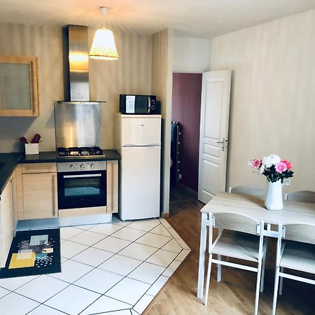 Logement Centre Ville D'Epernay Avec Parking Prive Extérieur photo